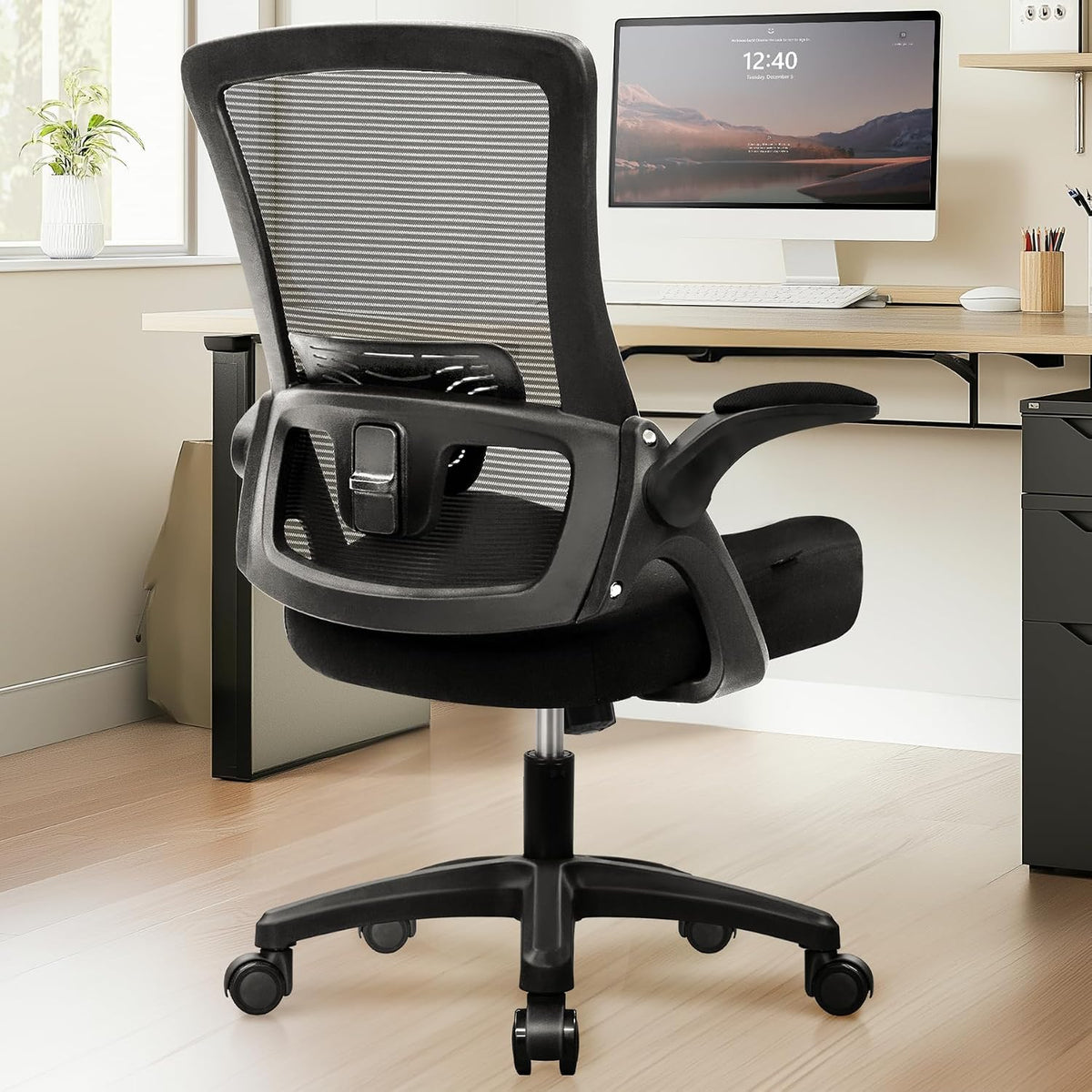 Black High Back Mesh Office Chair